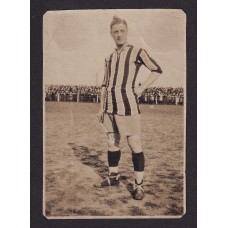 RENATO CESARINI JUGADOR DE FUTBOL DE CHACARITA JUNIORS ANTIGUA FOTO DE TAMAÑO MAS PEQUEÑO QUE UNA TARJETA POSTAL